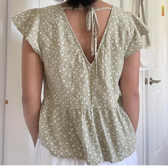 Abercrombie & Fitch Tops - Abercrombie & Fitch Womens Green & White Peplum Back Tie Blouse GUC Size S